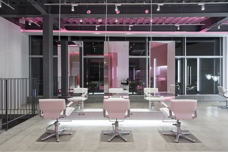 wmeの内観・外観1