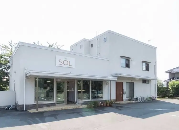 SOLの内観・外観1