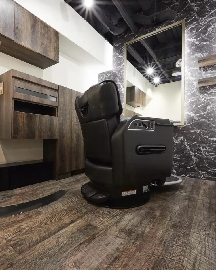 LAVIE NEW STANDARD BARBER 中野店の内観・外観1