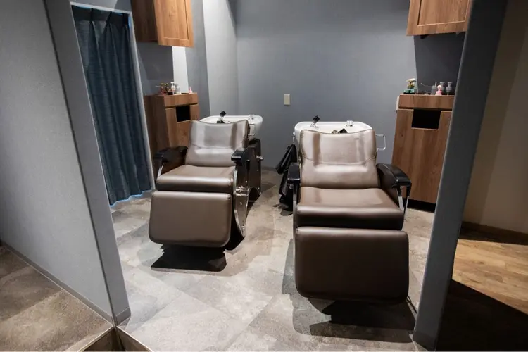 髪質改善ヘアエステサロンOPSIAの内観・外観3