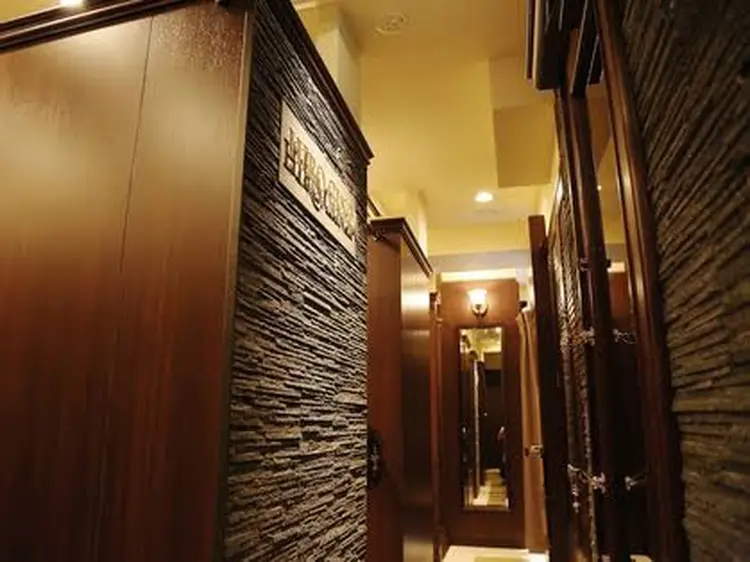 ヒロ銀座バーバーショップ神楽坂店の内観・外観1