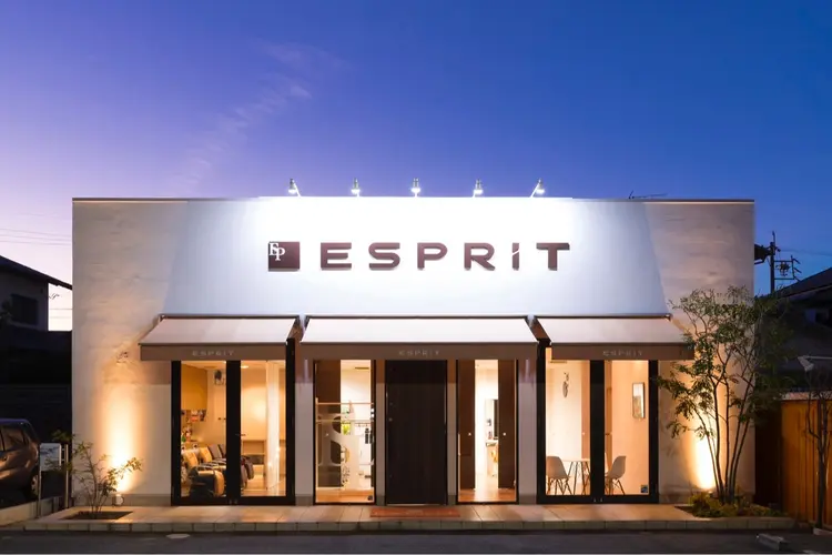 ESPRITの内観・外観1