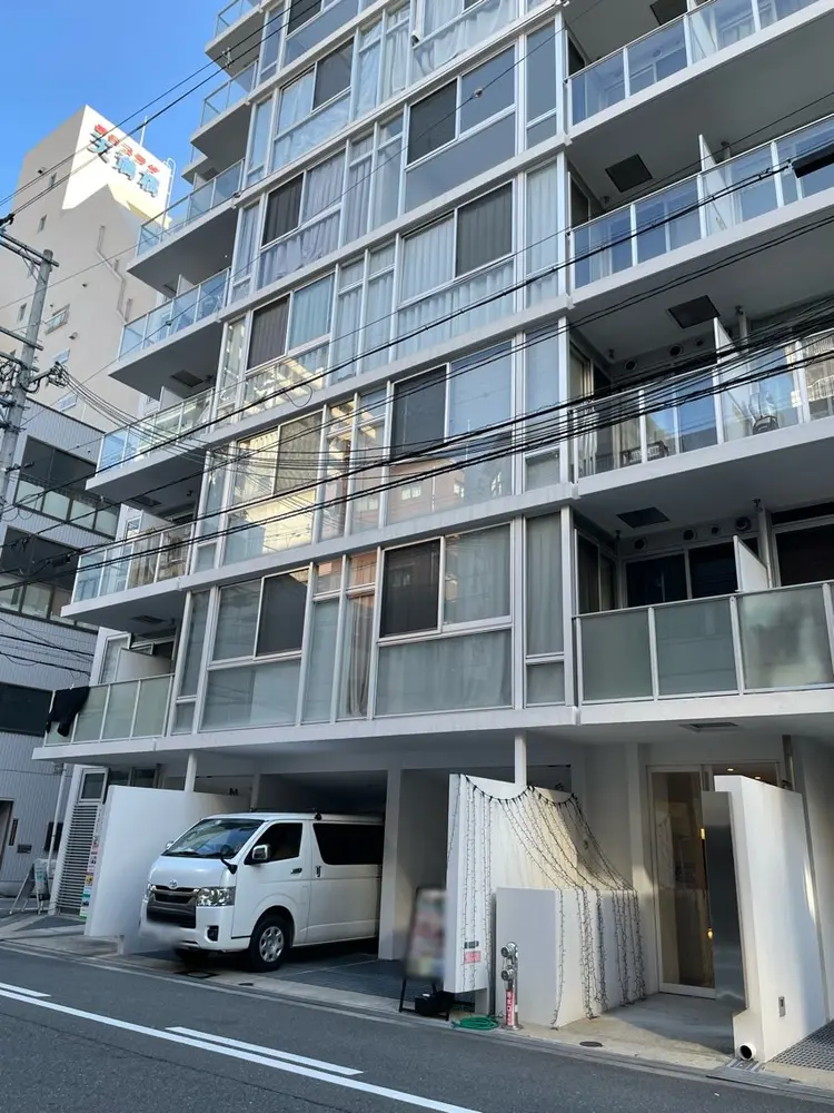 melyの内観・外観2