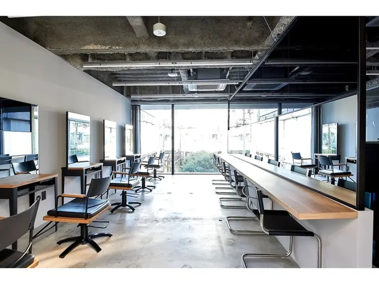 FONSの内観・外観2