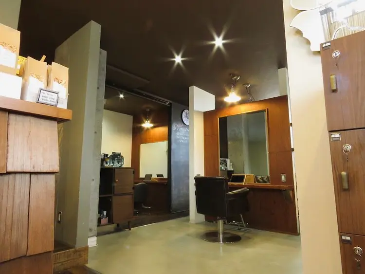 ノンダメージサロン（R）鹿児島谷山店の内観・外観3