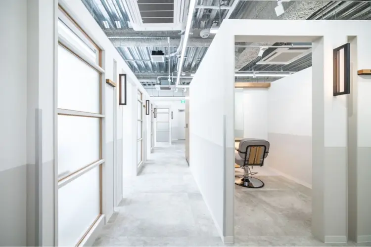 GO TODAYシェアサロン大名店の内観・外観1