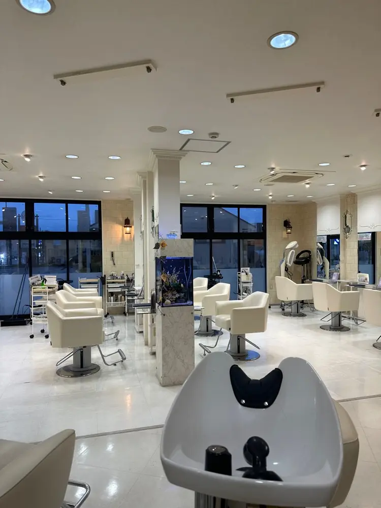 HANABUSA藤江店の内観・外観2