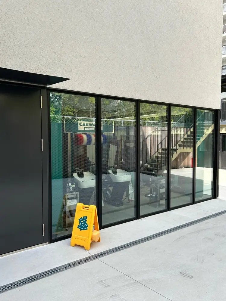 CARWASH BARBERの内観・外観2