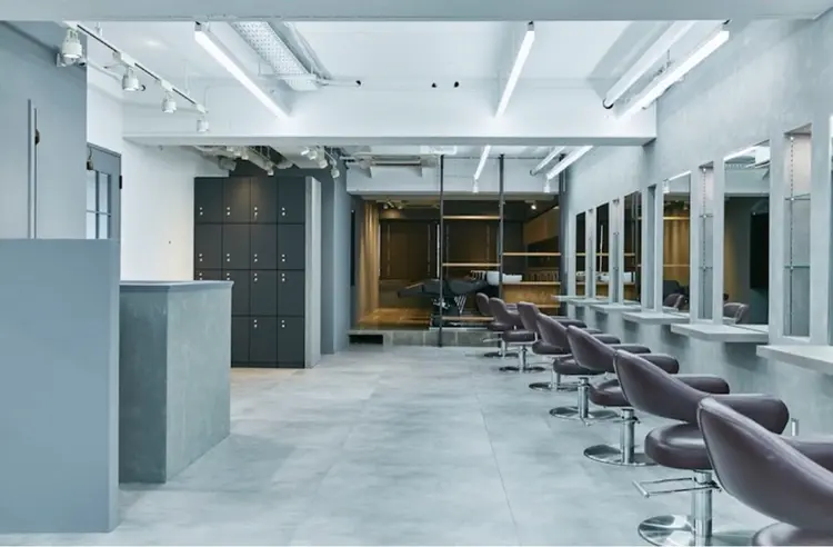 ØVARL by apishの内観・外観2