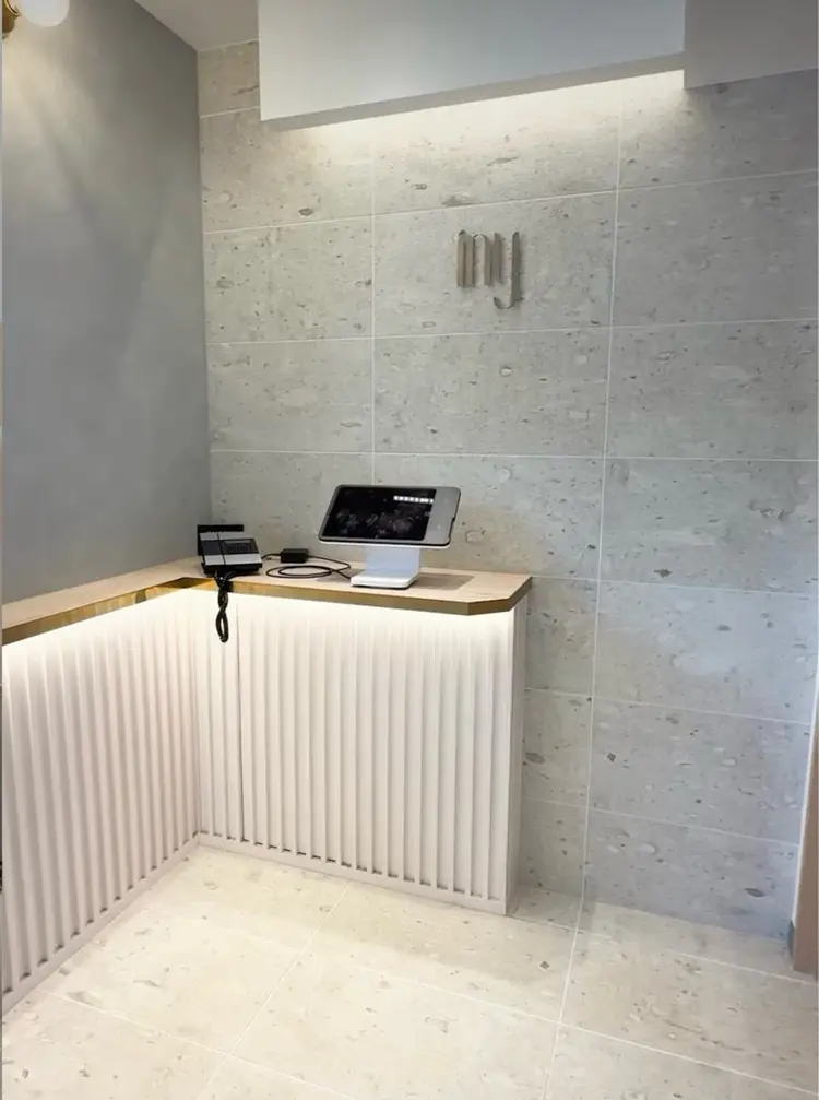 eyelash by MOCAの内観・外観1