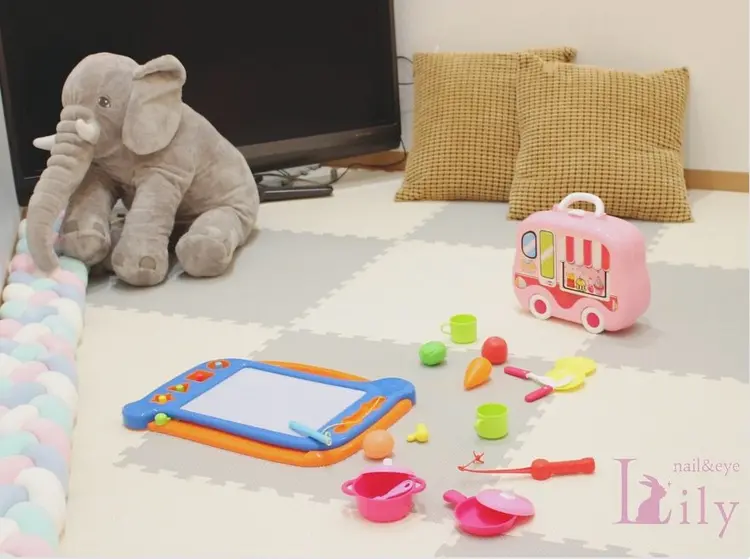 Nail&eyeLily 橋本店の内観・外観2