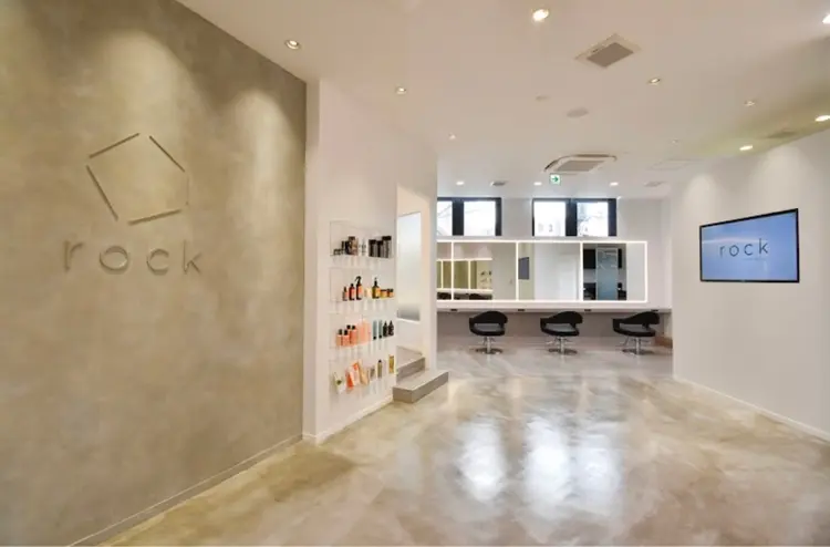 rock HAIR DESIGNの内観・外観1
