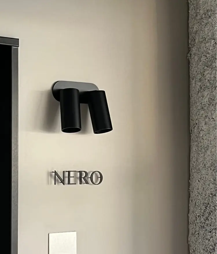 NERO HAIRSALON NAVYの内観・外観1