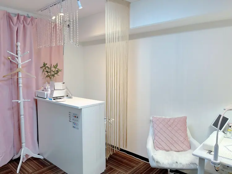 217 nailの内観・外観1