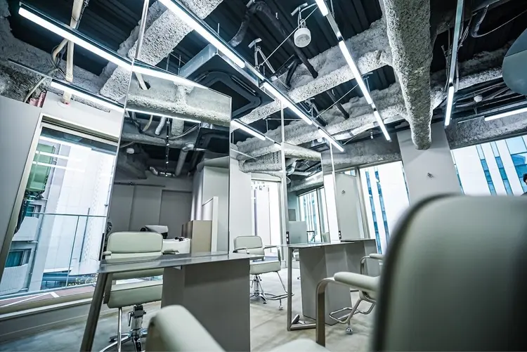 Men's hair salon SEPT. HAKATAの内観・外観1