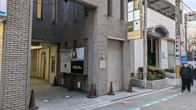 MEN'S HAIR PERCUT天王寺店の内観・外観2