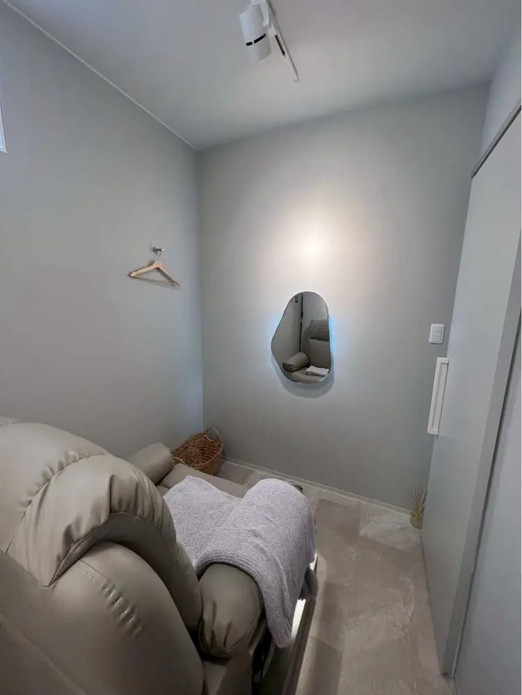 COL Riysの内観・外観1