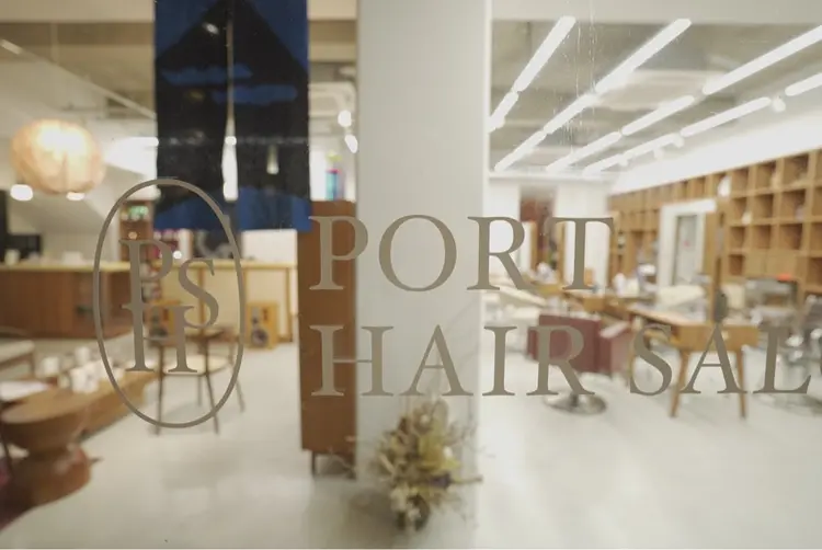PORT HAIR SALONの内観・外観1