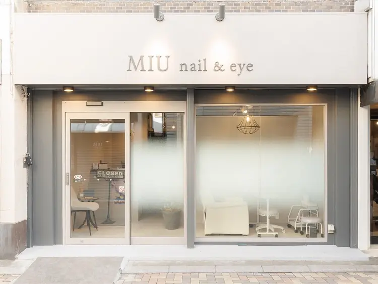 MIU nail&eyeの内観・外観1