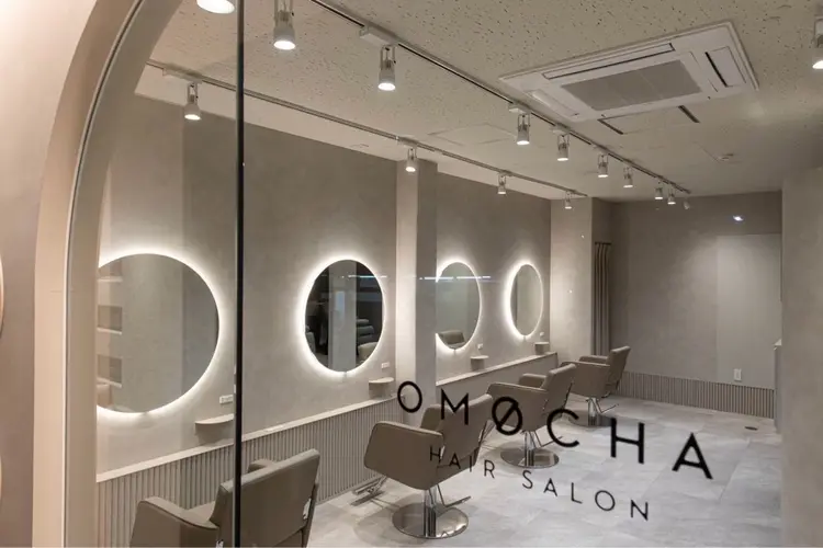 OMOCHA 赤羽店の内観・外観1