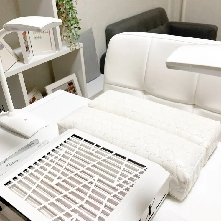 mmmnailの内観・外観1