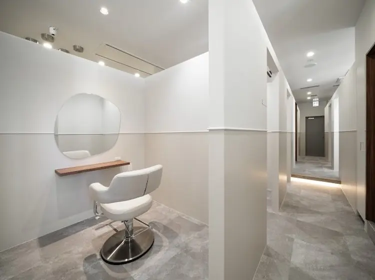 SALOWIN名古屋Suite店の内観・外観2