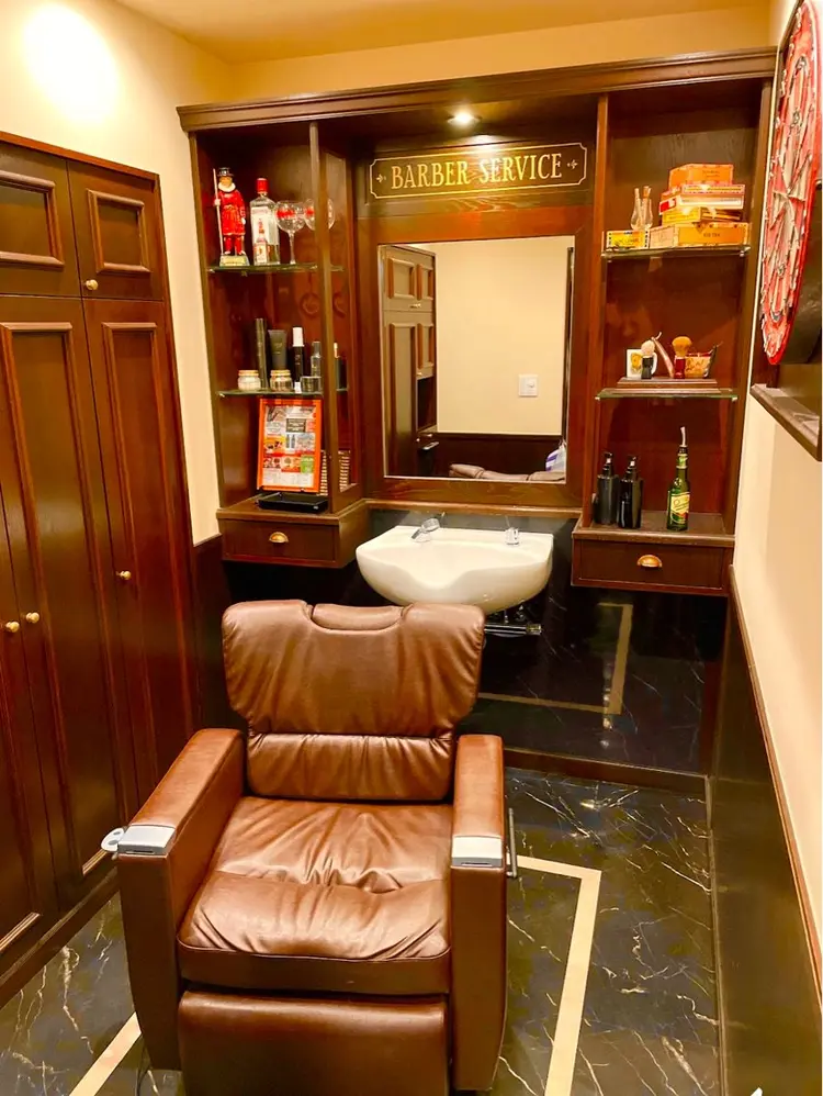 ヒロ銀座 川崎店の内観・外観2