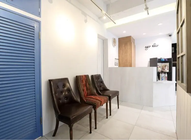 agir hair 池袋【アジールヘア】池袋駅東口店の内観・外観2