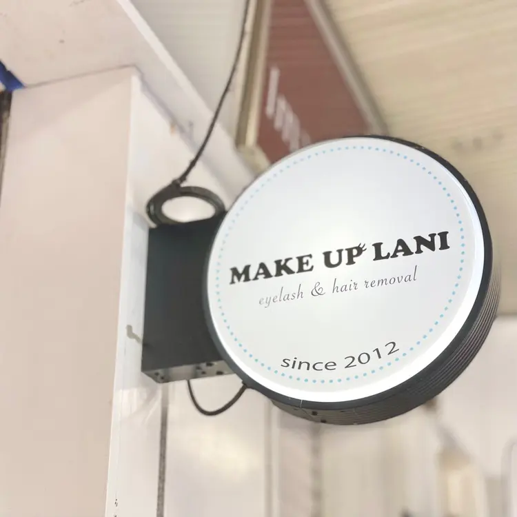 MAKE  UP LANIの内観・外観1