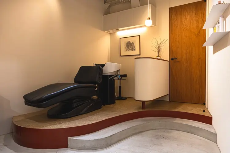 THE DAYの内観・外観2