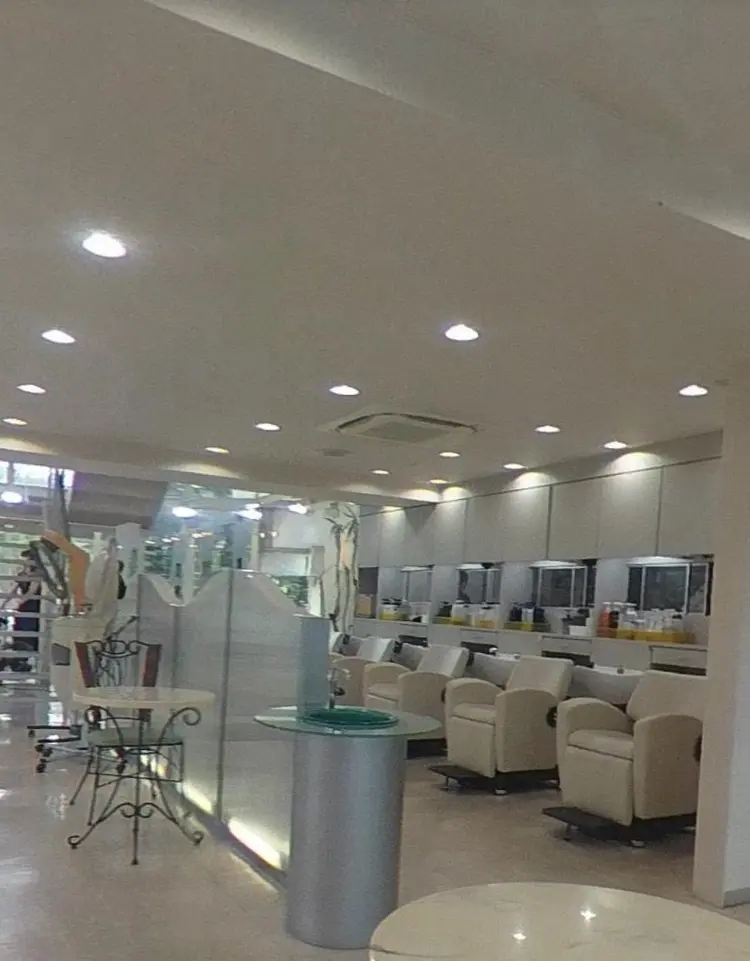 hair&make puttiの内観・外観3