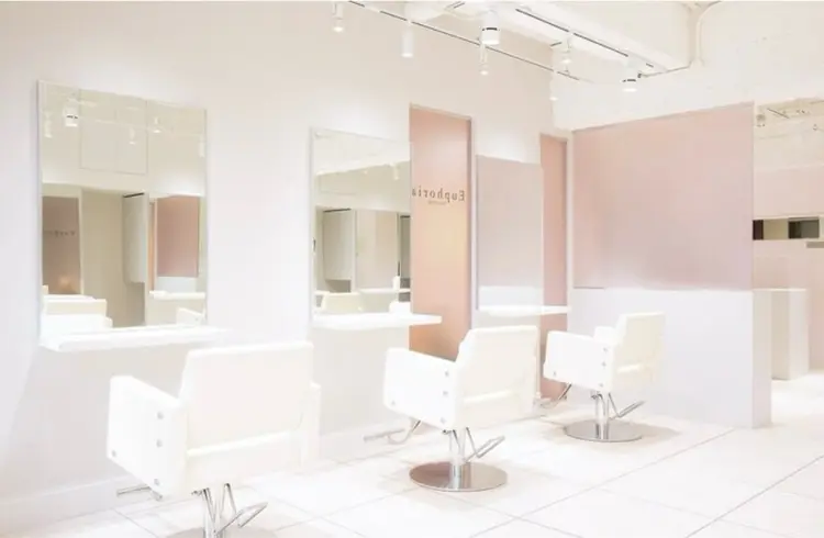 euphoria新宿店の内観・外観2