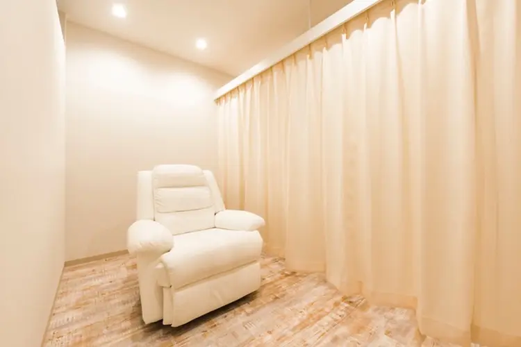 eyelash salon me 円山店の内観・外観1