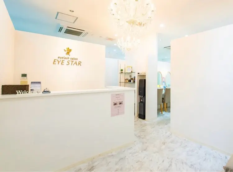 EYESTARなんば店の内観・外観2