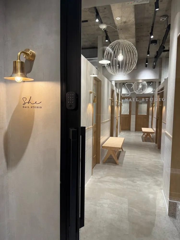 éclat nail studio（She nail studio内）の内観・外観2