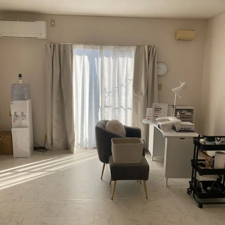 nail salon chouchouの内観・外観1