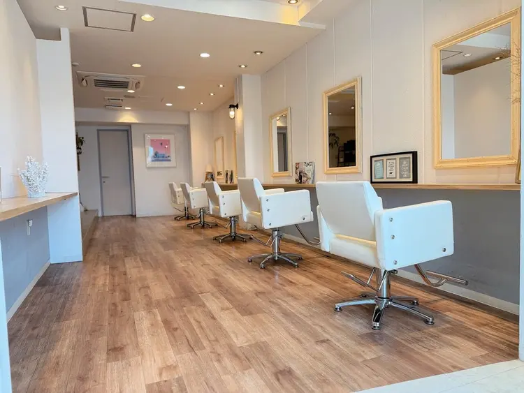 3PeaceHairの内観・外観1
