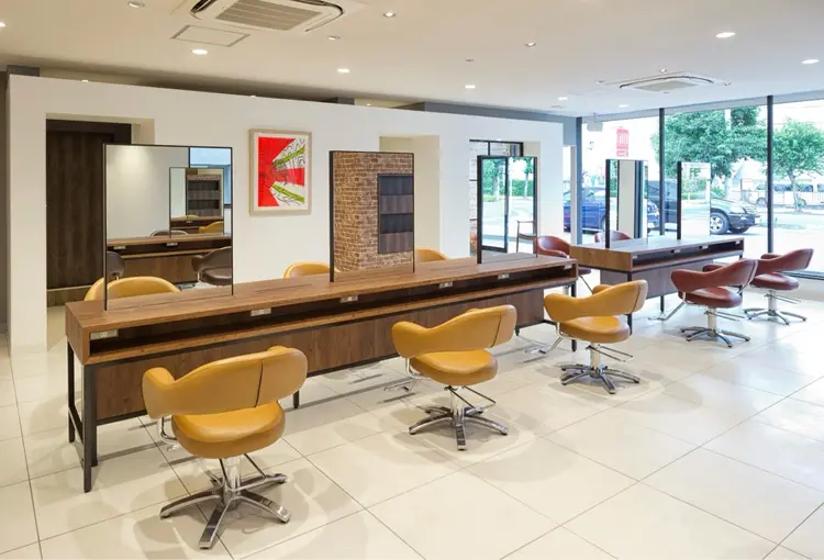 hair&make EARTH新所沢店の内観・外観2