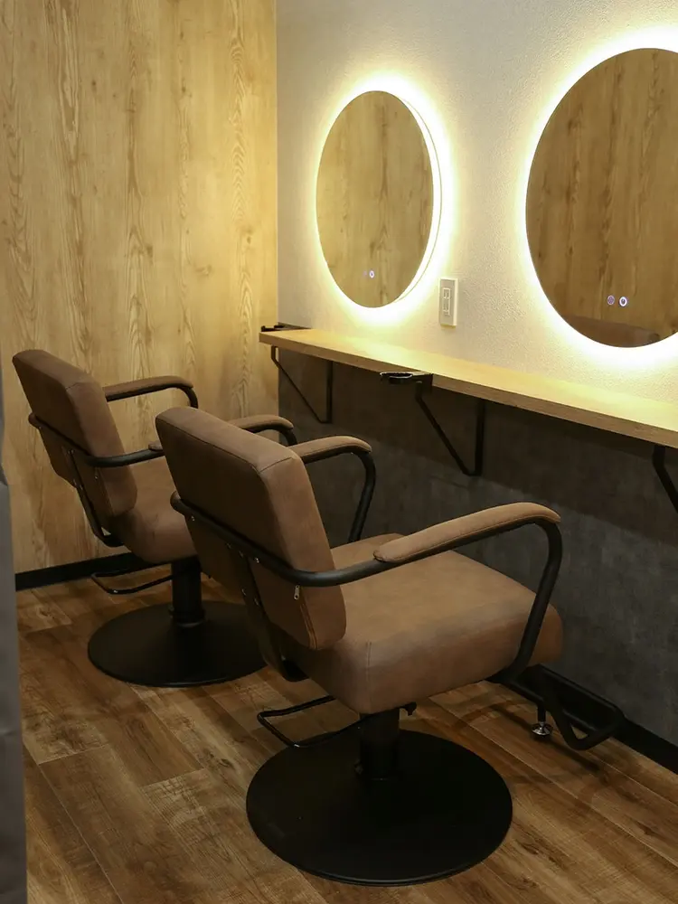 TELA HAIR 東川口店の内観・外観1
