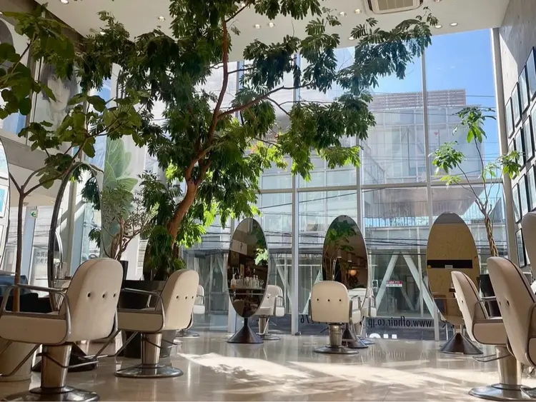 OfHAIR自由が丘WEST店の内観・外観1