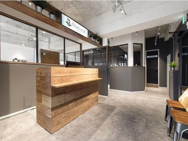 Natural 仙台西口店の内観・外観1