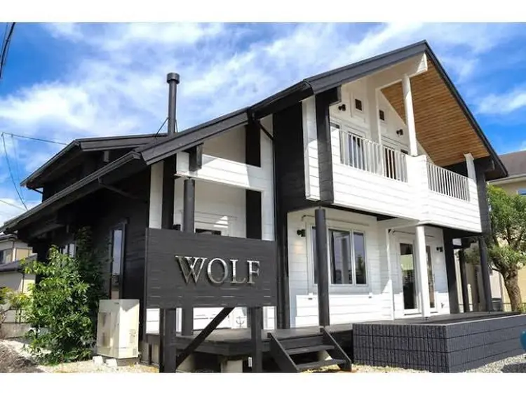 WOLFの内観・外観1