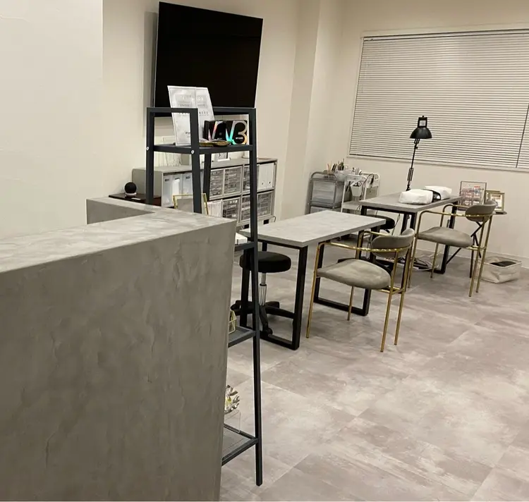 IGU-Ta nailの内観・外観1