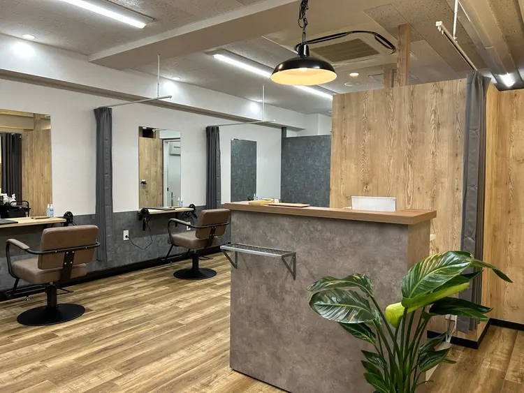 TELA HAIR 東川口店の内観・外観2