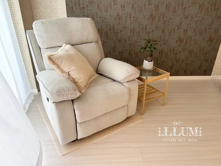 private  nail salon i.LLUMiの内観・外観2