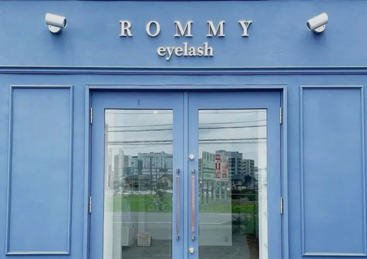 ROMMY.eyelash 海老名店の内観・外観1