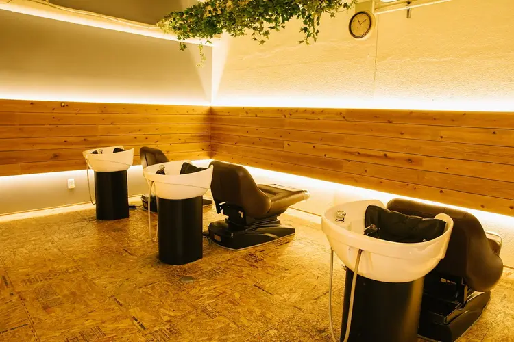 amon H&D 古船場店 髪質改善美容室の内観・外観3