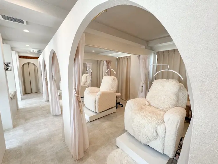 MIRRORの内観・外観2