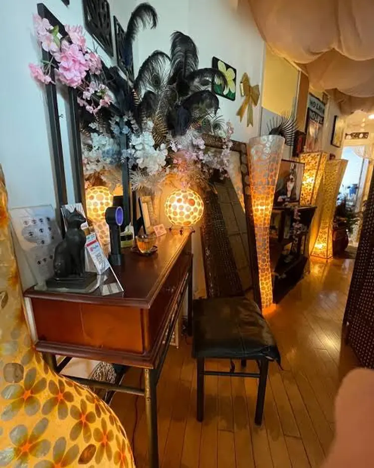 Crazy Beauty渋谷道玄坂店の内観・外観2