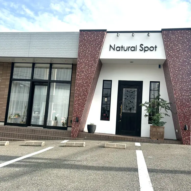 美容室Natural Spotの内観・外観1